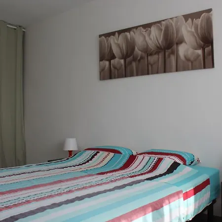 Maison Neuve Calme Avec Jardin Et Parking 15 Mn De La Grande Motte Et Du Grau Du Roi Acces Pmr *