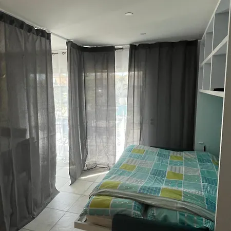 Vakantiehuis Maison Neuve Calme Avec Jardin Et Parking 15 Mn De La Grande Motte Et Du Grau Du Roi Acces Pmr