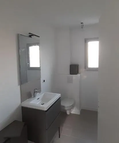 Maison Neuve Calme Avec Jardin Et Parking 15 Mn De La Grande Motte Et Du Grau Du Roi Acces Pmr *